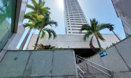 Apartamento para alugar no Edf Beach Class Conselheiro com 2 quartos