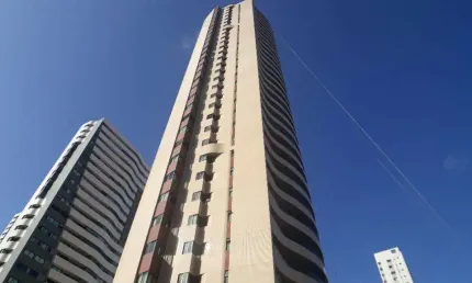 Apartamento à venda em Boa Viagem com 4 quartos e varanda