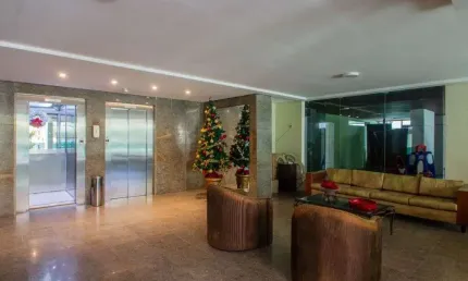 Apartamento à venda em Boa Viagem com 4 quartos e varanda com vista para o mar