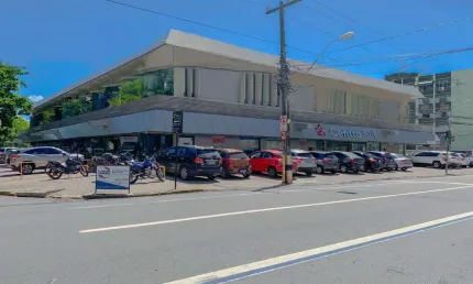 Espaço ideal para loja na Avenida Conselheiro Aguiar