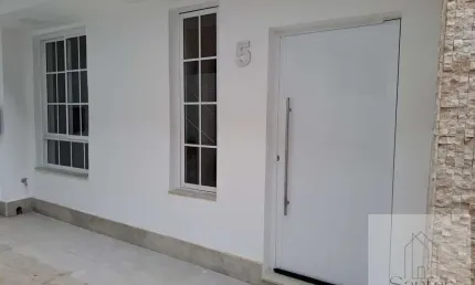 Casa para Venda em Niterói, Ingá, 2 dormitórios, 1 banheiro, 1 vaga