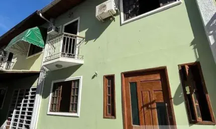 Casa para Venda em São Gonçalo, Colubande, 2 dormitórios, 2 banheiros, 2 vagas