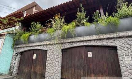 Casa para Venda em São Gonçalo, PITA, 3 dormitórios, 1 suíte, 3 banheiros, 2 vagas