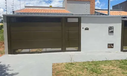 Casa para Venda em Campo Grande, Vila Santa Luzia, 2 dormitórios, 1 suíte, 2 banheiros, 2 vagas