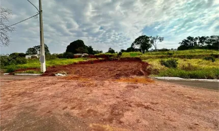 Terreno à venda na Rua Canadá, Vila Morumbi, Campo Grande