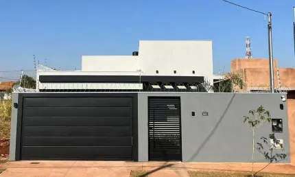 Casa para Venda em Campo Grande, Residencial Maria Neves, 3 dormitórios, 1 suíte, 3 banheiros, 3 vagas