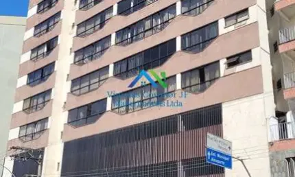 Apartamento Padrão Bairro São Mateus de frente para a rua.