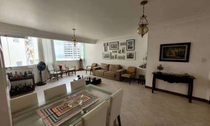 Lindo Apartamento para venda possui 131 metros quadrados , nascente, vista mar!