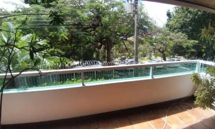 Apartamento para venda tem 125 metros quadrados com 3 quartos em Graça - Salvador - BA