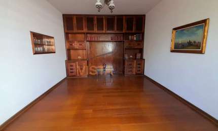 Casa com 3 quartos à venda na Rua Benedito Araújo, Centro, São João da Boa Vista