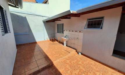Casa em Jardim Primeiro de Maio  -  São João da Boa Vista