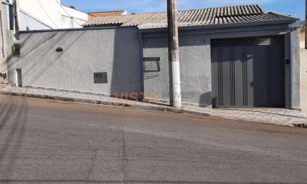 Casa em Jardim Primeiro de Maio  -  São João da Boa Vista
