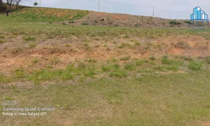 Terreno em condomínio fechado à venda no Condomínio Santa Isabel, Louveira 