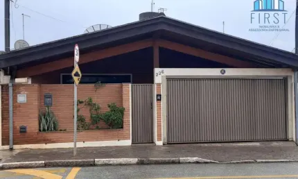 Casa com 3 dormitórios à venda, 162 m² por R$ 800.000,00 - Vila Bossi - Louveira/SP