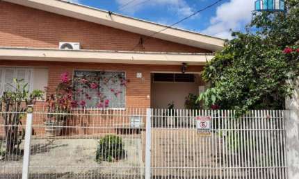 Casa com 4 dormitórios à venda, 275 m² por R$ 850.000 - Vila Bossi - Louveira/SP