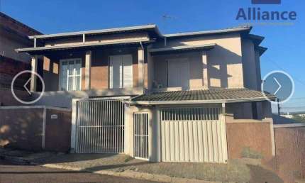 Casa com 3 dormitórios à venda, 164 m² por R$ 700.000,00 - Santo Antônio - Louveira/SP