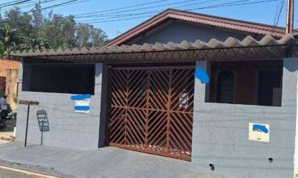 Casa com 3 dormitórios à venda, 140 m² por R$ 650.000,00 - Canudos - Vinhedo/SP