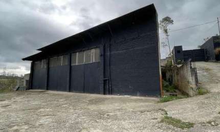 para para alugar com    no bairro Centro, Mairiporã -