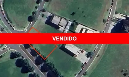 Terreno comercial à venda no Alphaville Graciosa, Pinhais  por R$ 2.700.000