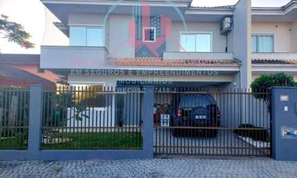 Casa com 3 quartos à venda na Rua Assis Brasil, 402, Saguaçu, Joinville