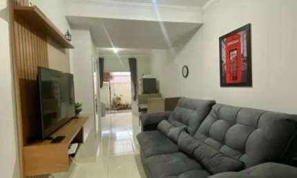 Casa com 2 quartos à venda na Rua Platão, Santa Catarina, Joinville por R$ 285.000
