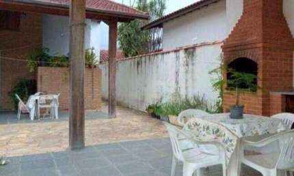 Casa com 3 dormitórios à venda, 325 m² por R$ 800.000,00 - Jardim Residencial Doutor Lessa - Pindamonhangaba/SP
