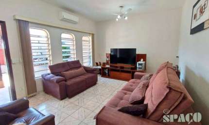 Casa com 3 dormitórios à venda, 181 m² por R$ 525.000,00 - São Benedito - Pindamonhangaba/SP