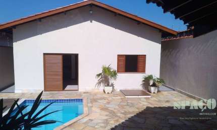 Casa com 3 dormitórios à venda, 175 m² por R$ 749.000 - São Benedito - Pindamonhangaba/SP