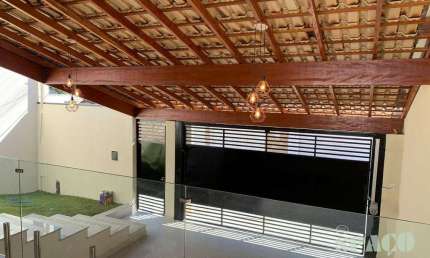 Casa com 3 dormitórios à venda, 177 m² por R$ 750.000,00 - Vila Suiça - Pindamonhangaba/SP