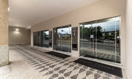 Prédio à venda na Avenida Paraná, Cabral, Curitiba