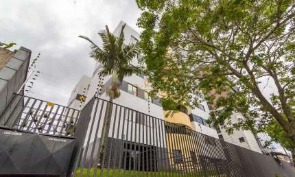 Prédio para alugar na Rua Doutor José Palú, Novo Mundo, Curitiba