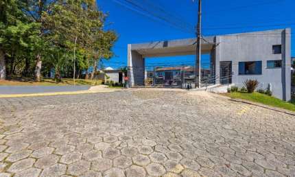 Prédio para alugar na Rua João Dembinski, Campo Comprido, Curitiba