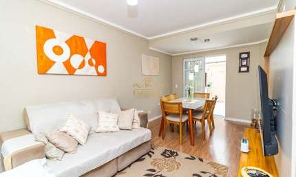 Casa em condomínio fechado com 3 quartos à venda na Rua Benedito Calixto, Uberaba, Curitiba por R$ 680.000