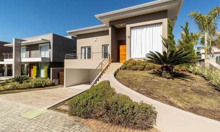 Casa em condomínio fechado com 4 quartos à venda na Rua Ari José Valle, São João, Curitiba por R$ 6.190.000