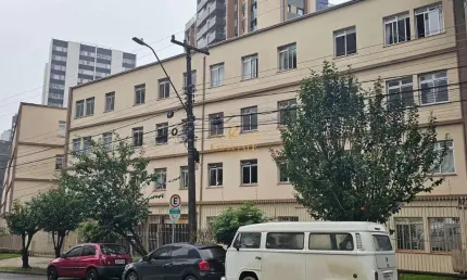 Prédio à venda na Rua Petit Carneiro, Água Verde, Curitiba
