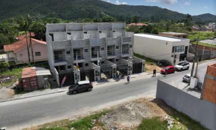 Casa à venda na Rua 137, 438, Morretes, Itapema