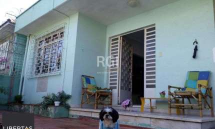 Casa para Venda - 155m², 4 dormitórios, sendo 1 suites, 3 vagas - Passo da Areia