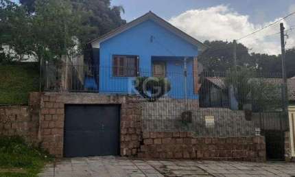 Casa para Venda - 68m², 2 dormitórios, 1 vaga - Belém Novo