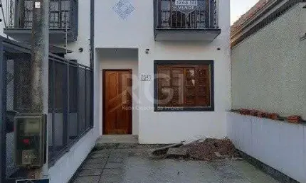 Sobrado para Venda - 100.45m², 2 dormitórios, sendo 2 suites, 1 vaga - Guarujá