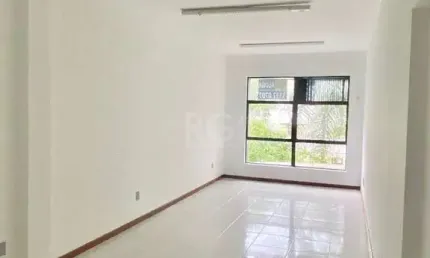 Conjunto/Sala para Venda - 0m², 0 dormitórios, Petrópolis