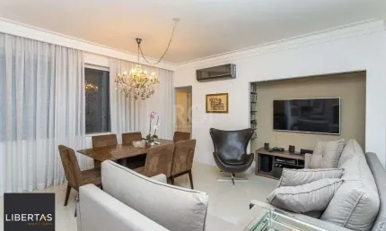 Apartamento no Centro - 2 dormitórios - reformado e mobiliado