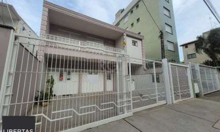 Casa com 4 quartos à venda na Avenida Carneiro da Fontoura, 283, Jardim São Pedro, Porto Alegre