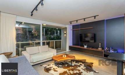 Apartamento DUPLEX no bairro Chácara das Pedras de 2 dormitórios e 2 vagas