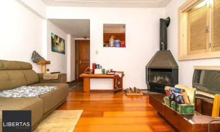 Apartamento na cidade baixa de 3 dormitórios desocupado e 2 vagas