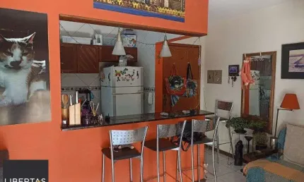APTO DE 01 DORMITÓRIO COM SACADA , ELEVADOR NA CIDADE BAIXA