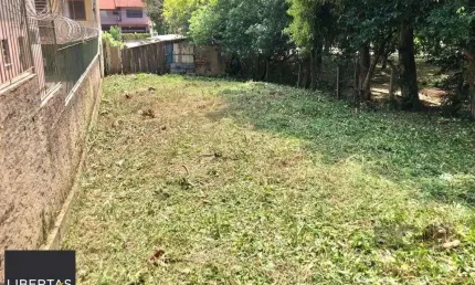 Terreno à venda na Rua Porto Seguro, 394, Vila Ipiranga, Porto Alegre