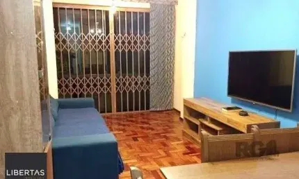 Apartamento de 2 dormitórios e vaga no Jardim Floresta