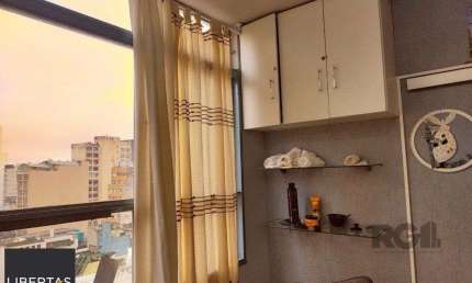 Sala comercial para alugar na Rua Vigário José Inácio, 547, Centro Histórico, Porto Alegre