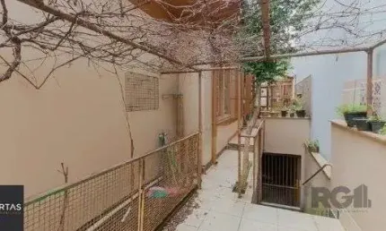 Casa com 3 quartos para alugar na Rua Marcelo Gama, 1212, Auxiliadora, Porto Alegre