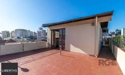 Cobertura no bairro Rio Branco de 2 dormitórios vaga e terraço